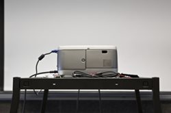 iStock_000004157323Medium_videocarts_sm